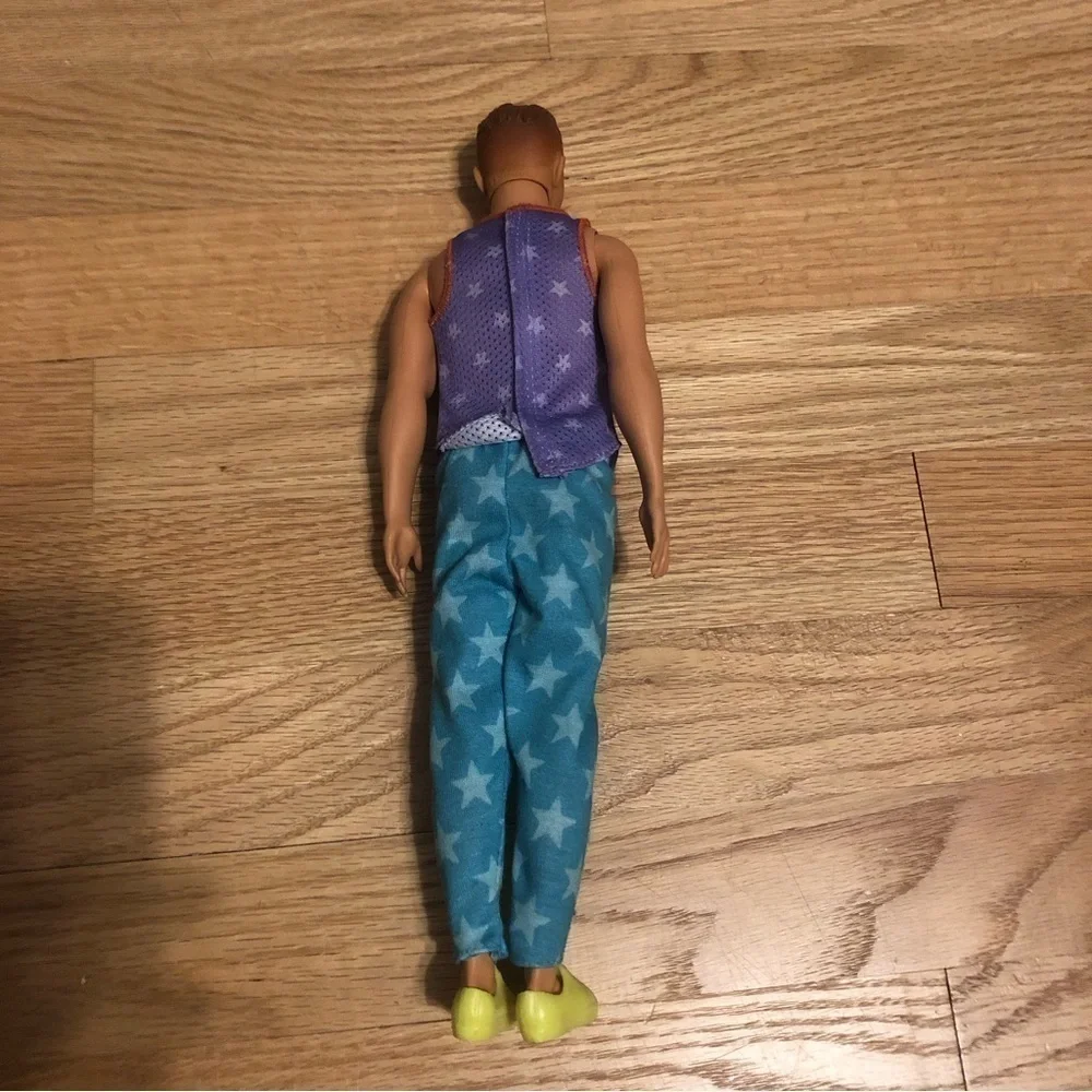 Barbie Ken Fashionistas #165 Sculpted Cali Cool W/ Outfit Shoes Doll